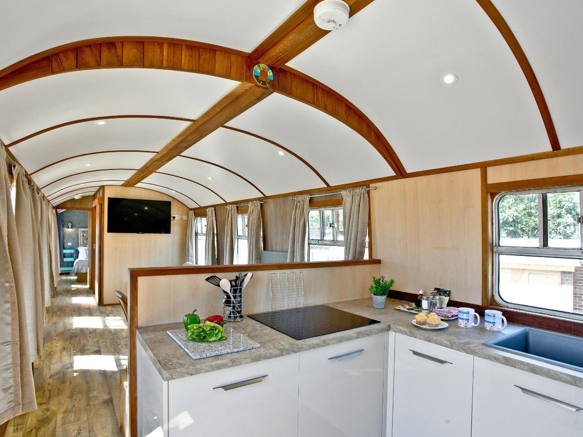 Brunel Boutique Railway Carriage 2 Доліш Екстер'єр фото