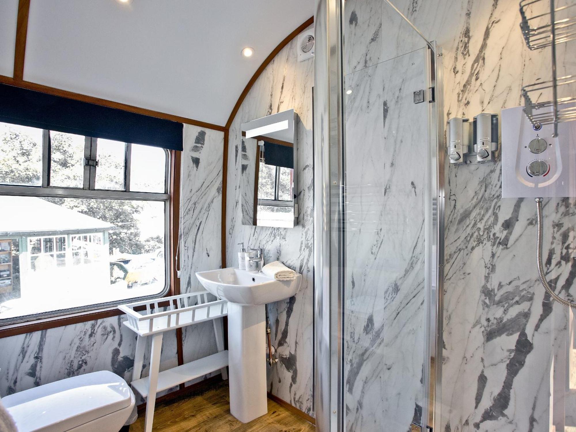 Brunel Boutique Railway Carriage 2 Доліш Екстер'єр фото